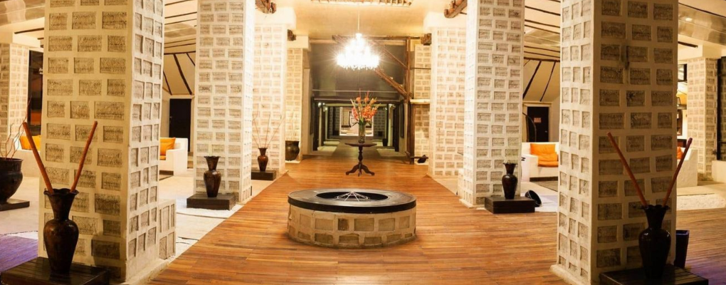 Tuberías, sal, patatas y otros materiales surrealistas que se están usando para construir y decorar las casas